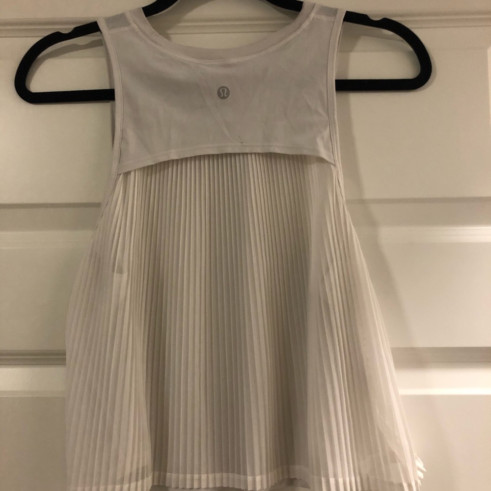 Lululemon dancer crop top